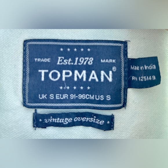 Oversized denim shirt with vintage pocket detailing - Picture 5 of 5